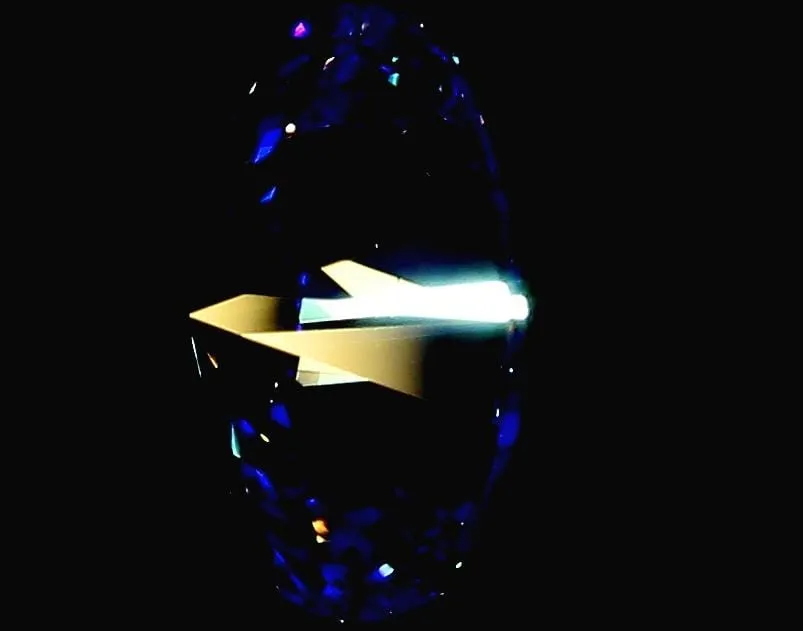 0.90 Carat H VS1 Oval Diamond