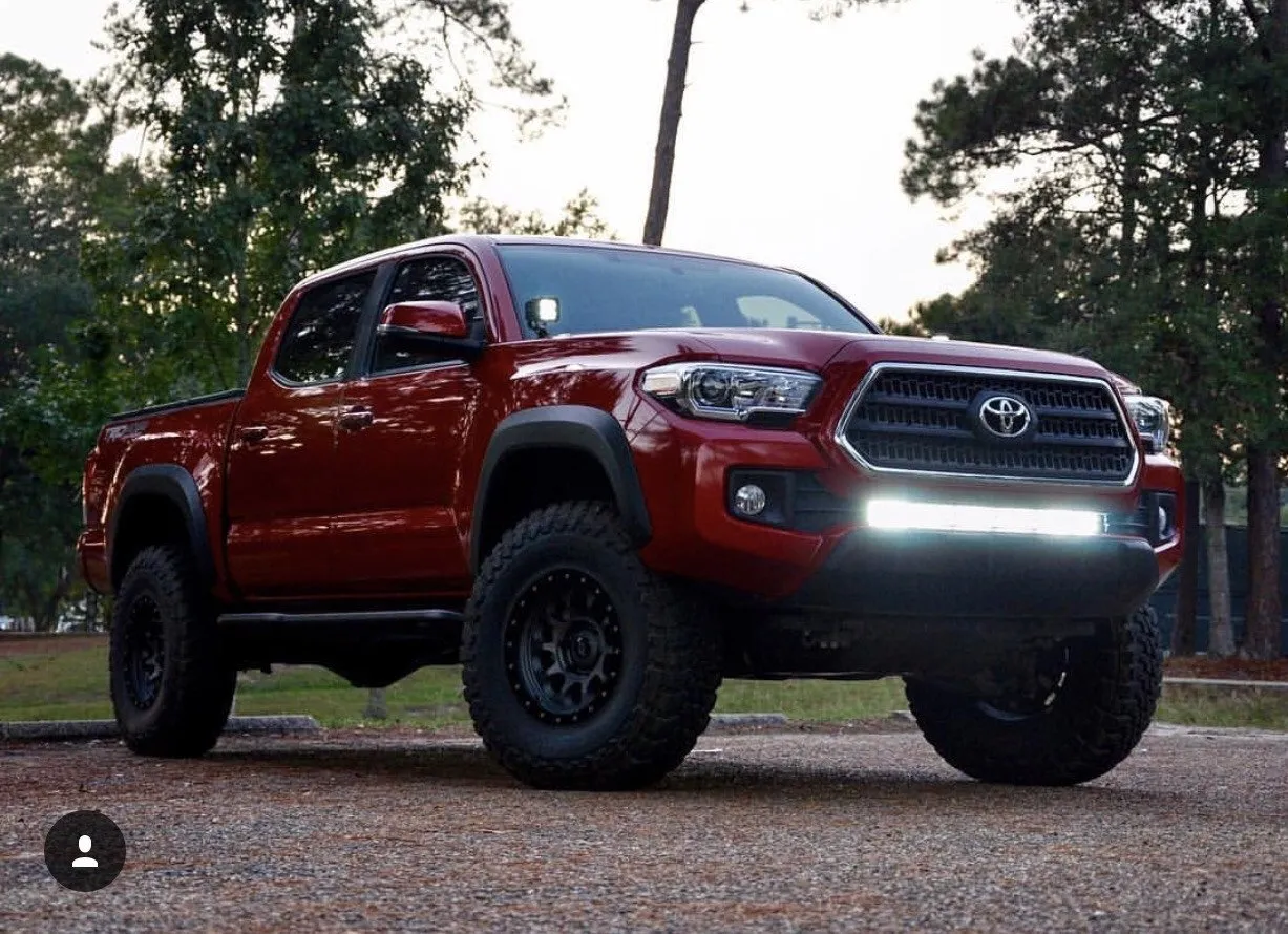 Cali Raised 2016-2023 Toyota Tacoma 32" Light Bar Lower Bumper Hidden Brackets