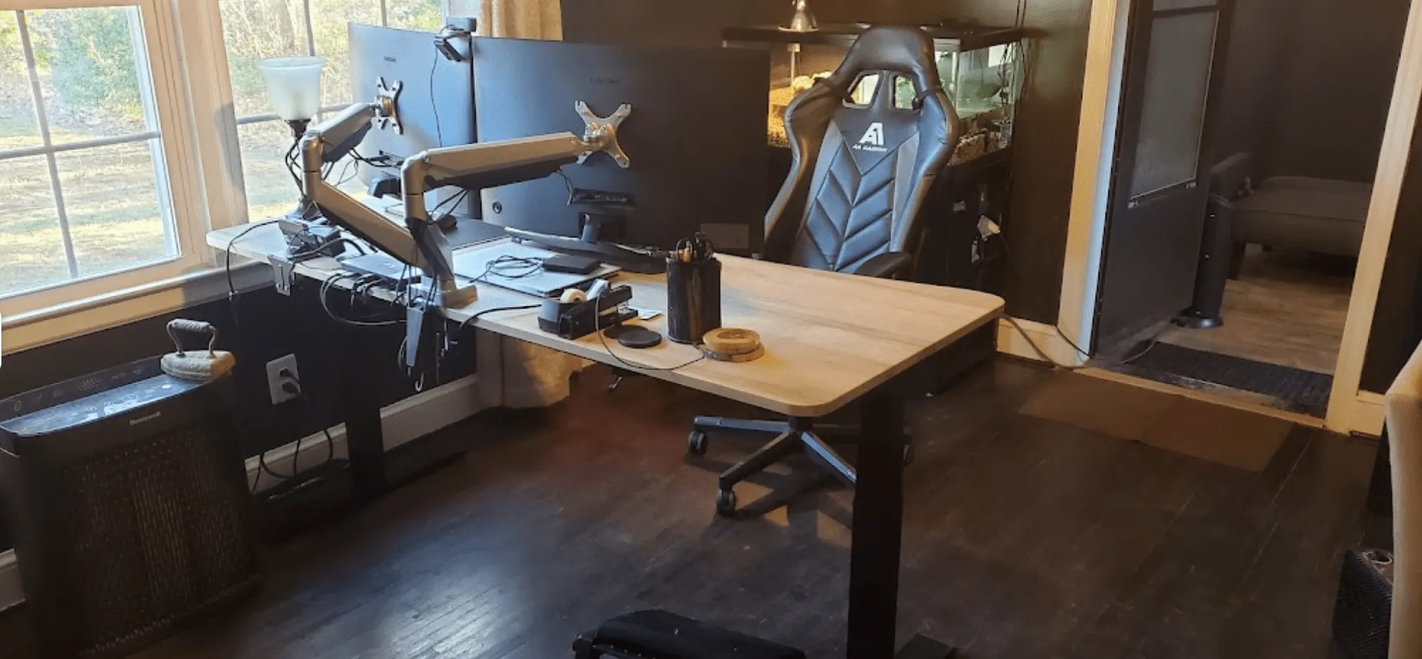 Dual Monitor Arm