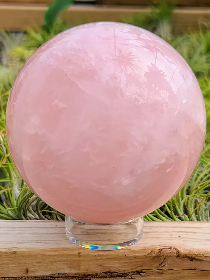 Large Round Crystal Stand