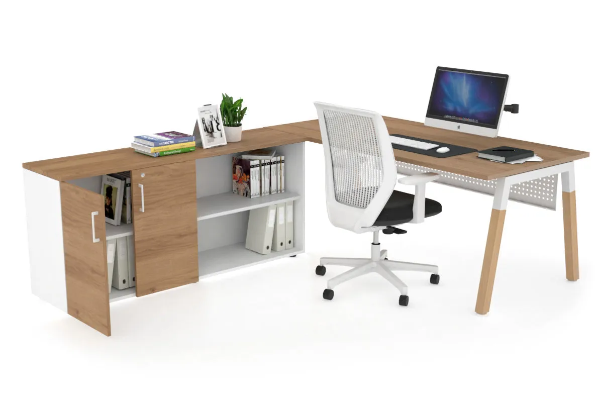 Quadro A Legs Executive Setting - Wood Legs White Cross Beam [1600L x 700W]