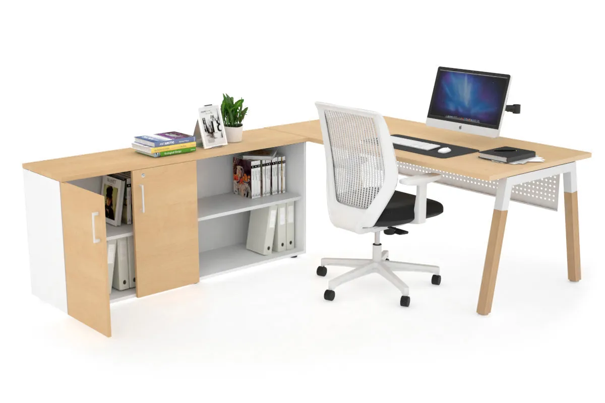 Quadro A Legs Executive Setting - Wood Legs White Cross Beam [1600L x 700W]